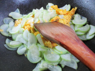 鸭蛋炒夜开花的做法步骤：10