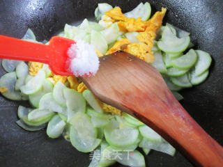 鸭蛋炒夜开花的做法步骤：11