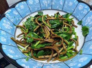 香菜拌豆腐丝的做法步骤：5