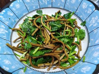香菜拌豆腐丝的做法步骤：6