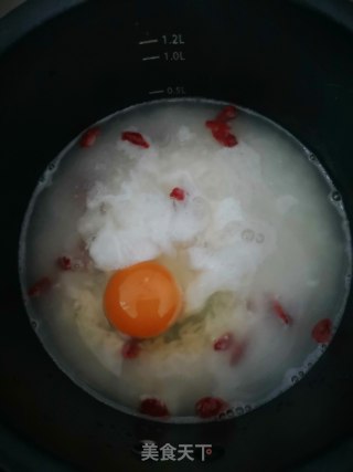 米酒鸡蛋花的做法步骤：3