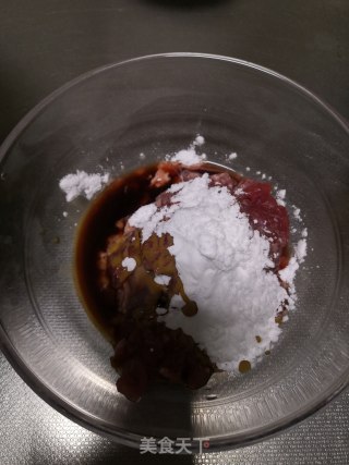 木耳肉片的做法步骤：2