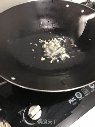 蒜泥炒菜苔的做法步骤：1