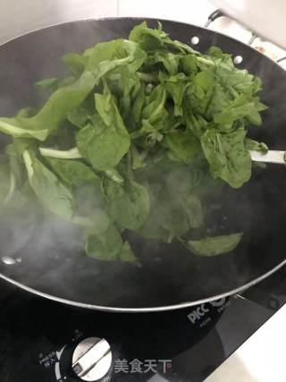 蒜泥炒菜苔的做法步骤：2