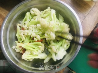 炝拌有机菜花的做法步骤：7