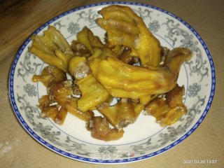 田螺鸭脚煲的做法步骤：7