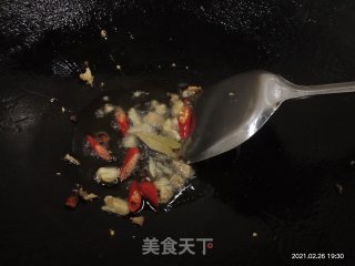 田螺鸭脚煲的做法步骤：8