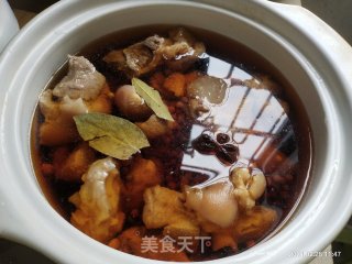 猪脚焖黄豆的做法步骤：7