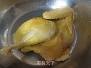 手撕鸡丝的做法步骤：1