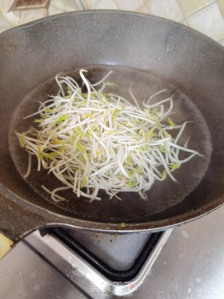 手撕鸡丝的做法步骤：4