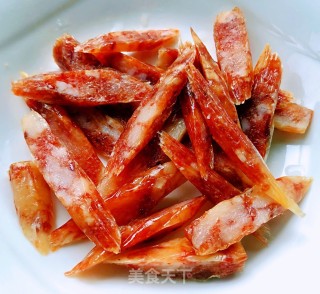 黄瓜胡萝卜炒腊肠的做法步骤：4