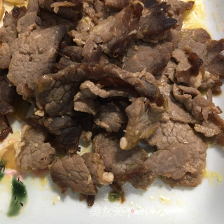 牛肉炒莴笋的做法步骤：3