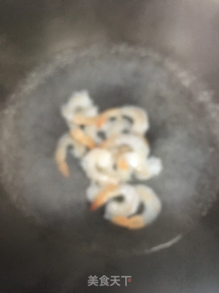 黑椒海鲜粉丝煲的做法步骤：5