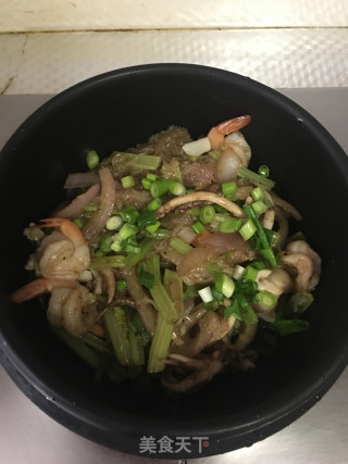 黑椒海鲜粉丝煲的做法步骤：10