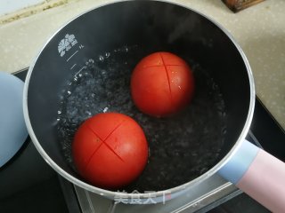 番茄虾仁炖豆腐的做法步骤：2