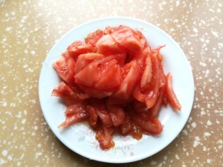 番茄虾仁炖豆腐的做法步骤：3