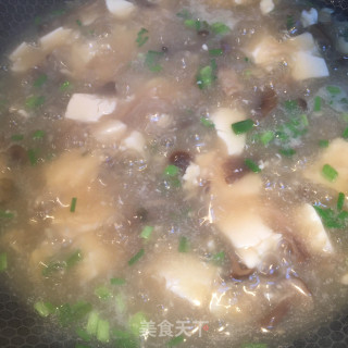 菌菇豆腐汤的做法步骤：6