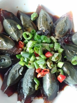 青椒皮蛋的做法步骤：4