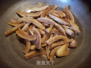 腊肉炒柚子皮的做法步骤：9