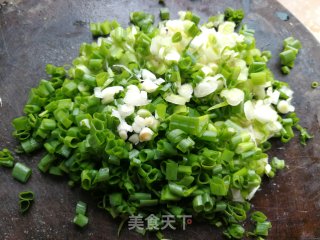 香芹荸荠鲜肉饺子的做法步骤：5