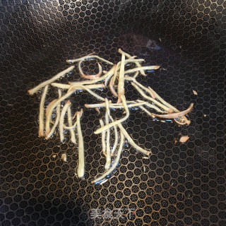 糖醋排骨的做法步骤：6