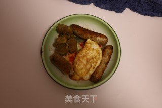 牛肉火腿玉米鸡蛋沙拉的做法步骤：1
