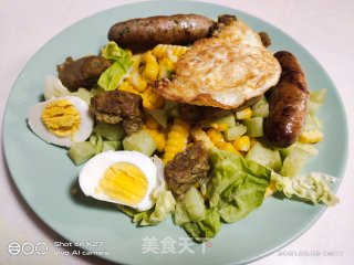 牛肉火腿玉米鸡蛋沙拉的做法步骤：5