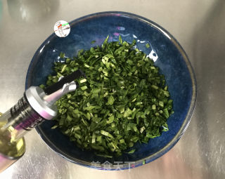韭菜盒子的做法步骤：4