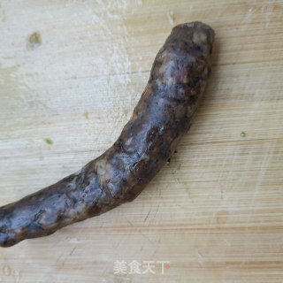 麻辣肠炒藜蒿的做法步骤：5