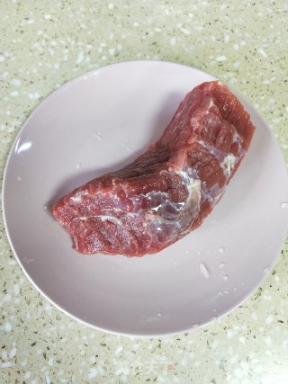 金针菇牛肉煲的做法步骤：1