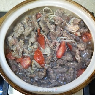 金针菇牛肉煲的做法步骤：10