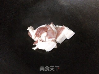 油焖春笋，适时食鲜的做法步骤：5