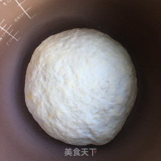 葱香油饼的做法步骤：2