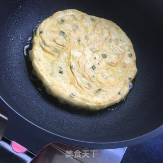 葱香油饼的做法步骤：8