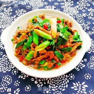 蒜苗炒牛肉的做法步骤：11