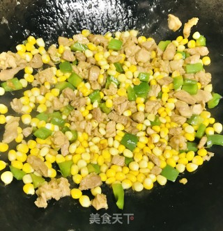 玉米青椒炒肉的做法步骤：10