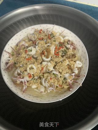 鲜鱿鱼蒸粉丝的做法步骤：4