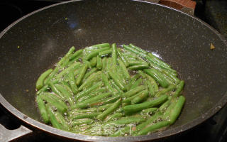 咸肉咸菜四季豆的做法步骤：4
