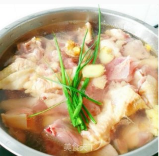 鸡公煲酱料烧鸡块的做法步骤：2