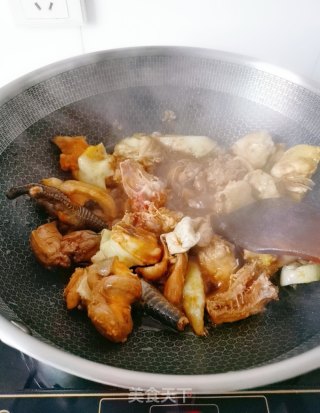 鸡公煲酱料烧鸡块的做法步骤：7
