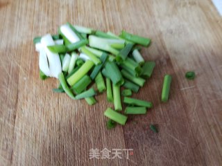 西芹炒鹅蛋的做法步骤：5