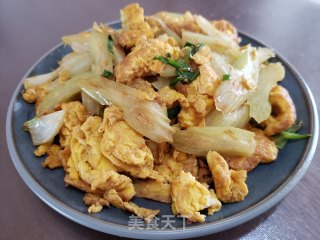 西芹炒鹅蛋的做法步骤：8