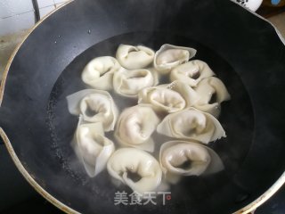 蟹粉馄饨的做法步骤：8