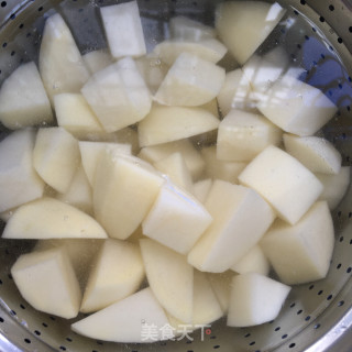 咖喱虾仁盖饭的做法步骤：6