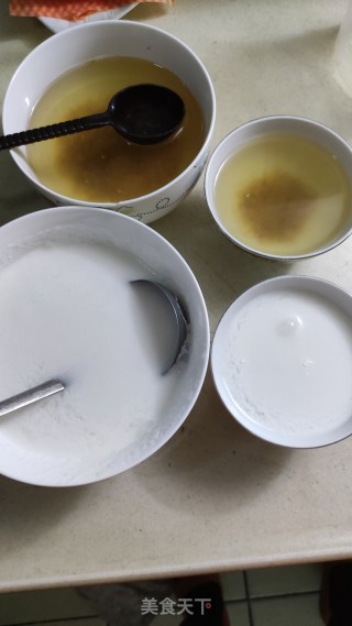 椰汁桂花千层糕。的做法步骤：11