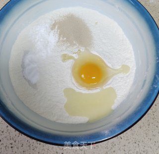 家庭制作油条的做法步骤：2