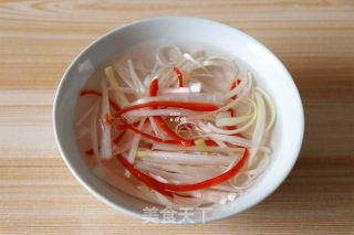 海带玉米牛骨汤+清蒸鲈鱼的做法步骤：5