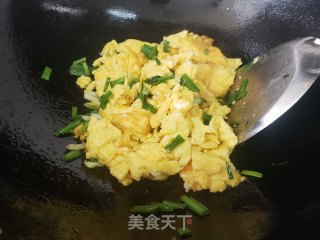 香葱炒鹅蛋的做法步骤：5