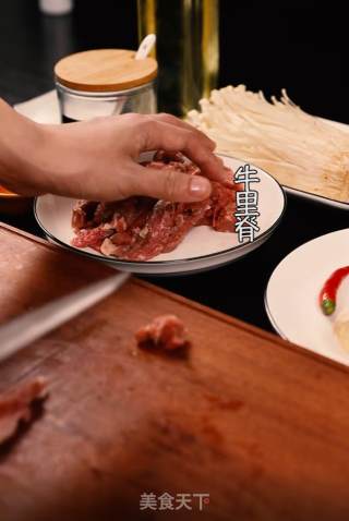 牛肉煲的做法步骤：1