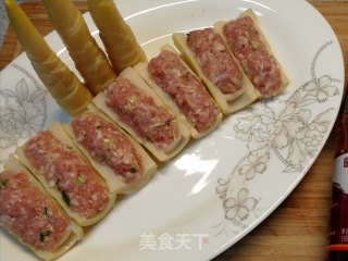 春笋最好吃的做法，保持竹笋清香脆嫩的口感，清蒸竹笋酿肉的做法步骤：4